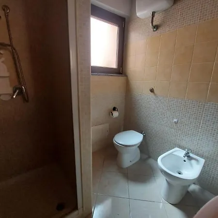 Fronte Porto 2 *